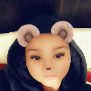 Meet your Posher, Mercedes